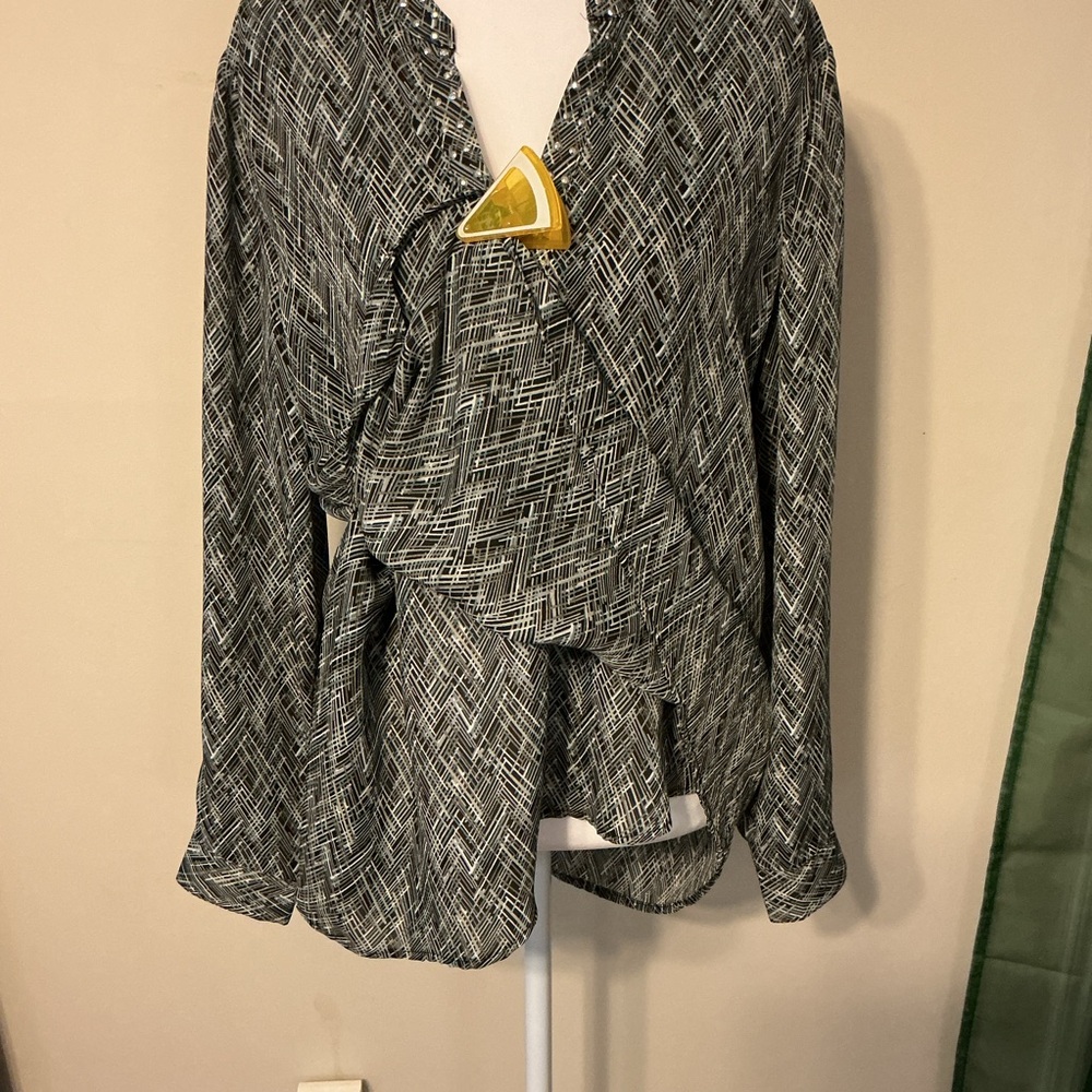 Notations Blouse - Picture 4 of 7